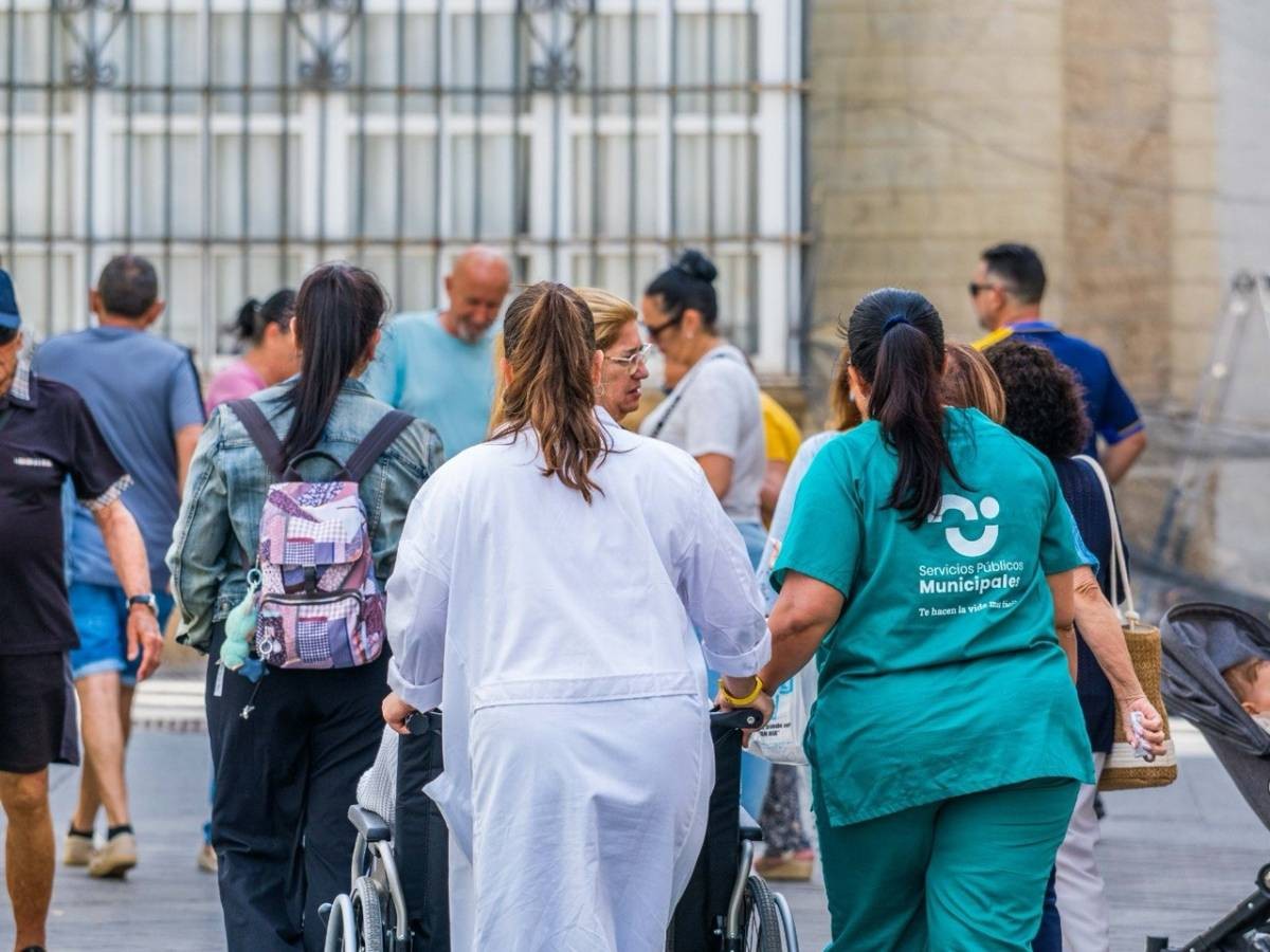 Mejoras para la plantilla de Ayuda a Domicilio de San Fernando: nueva oferta de empleo y una tercera paga extra