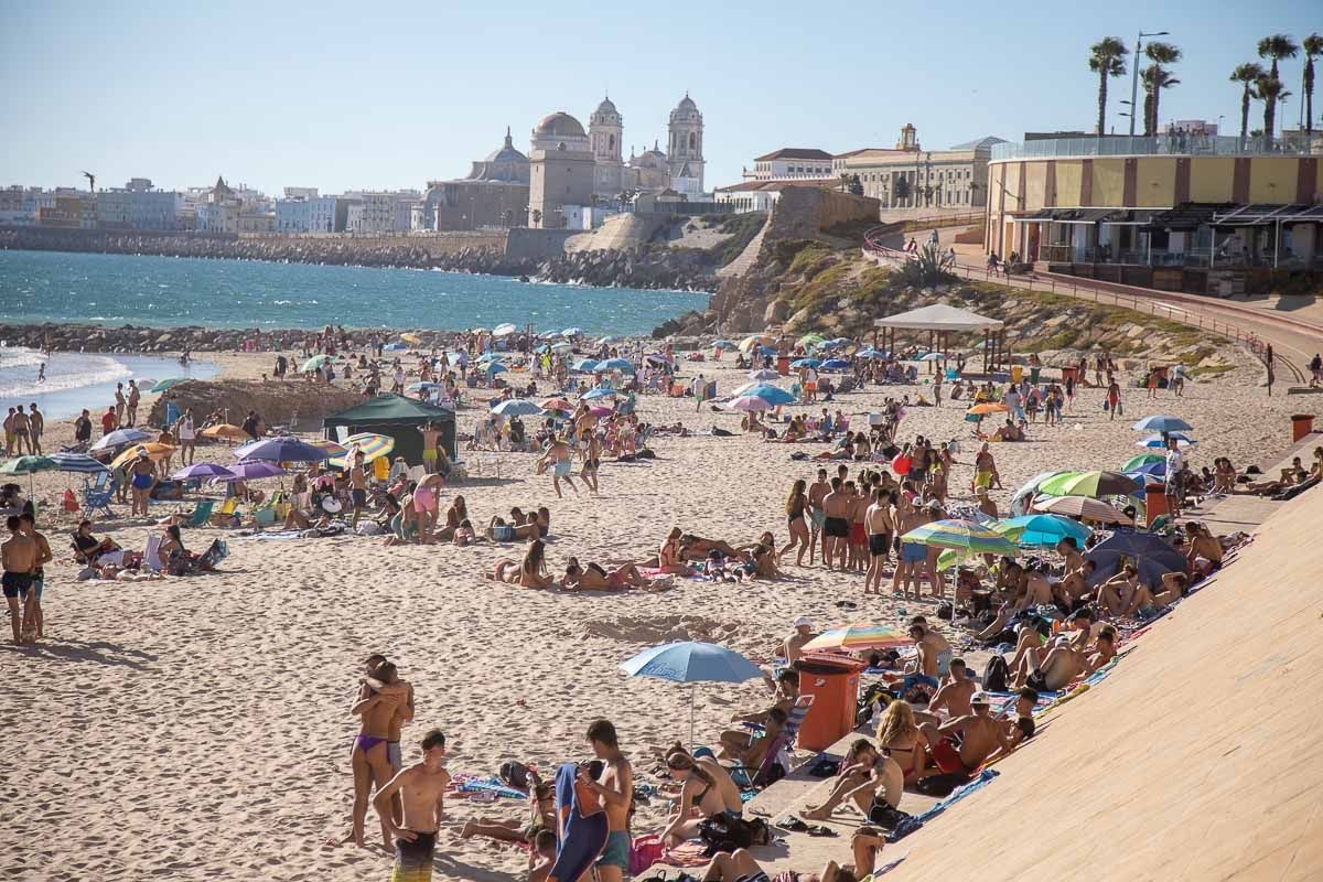 Las playas de Cádiz inician su temporada alta: horarios, módulos y novedades desde el 1 de julio