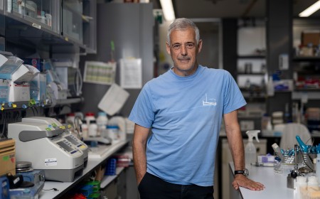 Píldoras vivas contra el cáncer y tratamientos para los tumores más letales: España bate su récord de proyectos científicos de máximo nivel