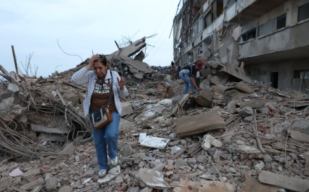 Dos temblores superficiales en 39 segundos y mucha energía por liberar: por qué los terremotos de Venezuela han sido tan destructivos