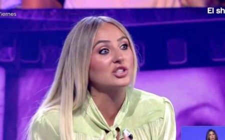 Rocío Flores sorprende con su opinión del documental sobre su abuela Rocío Jurado, con un dardo envenenado a su madre