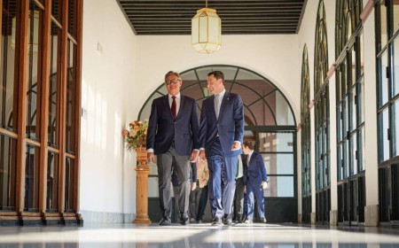Juanma Moreno: &amp;quot;La prioridad nacional es el arraigo, que ya existe en nuestra Administración, pero ahora se refuerza&amp;quot;