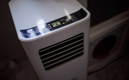 Precio de la luz hoy, jueves 2 de julio: estas son las horas ideales para poner el aire acondicionado